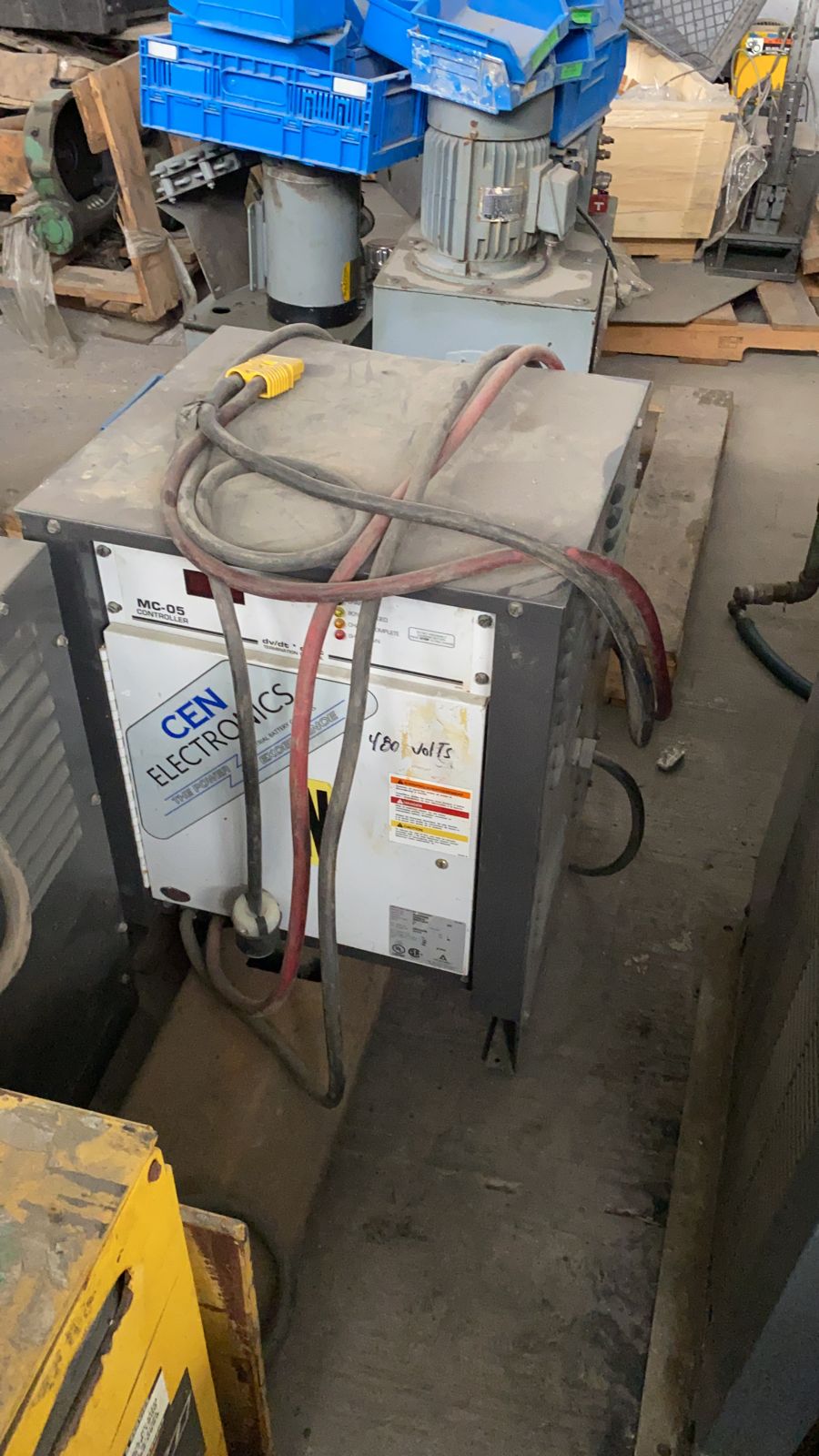 BG504-cargador_cen_electronics_