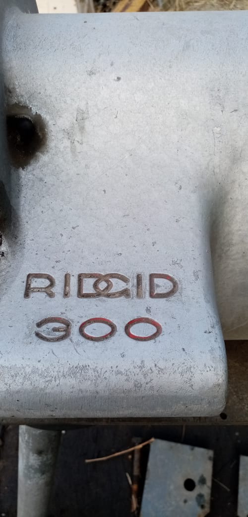 BT139-roscadora_ridgid_300