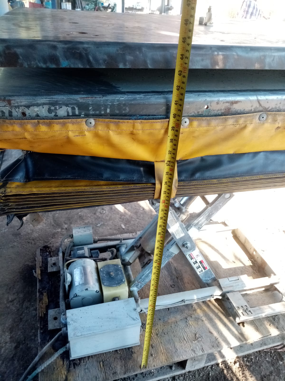 BT657-mesa_elevadora_american_lifts__capacidad_1500_lbs__medida_40_pulg_x_49_pulg_x_45_pulg