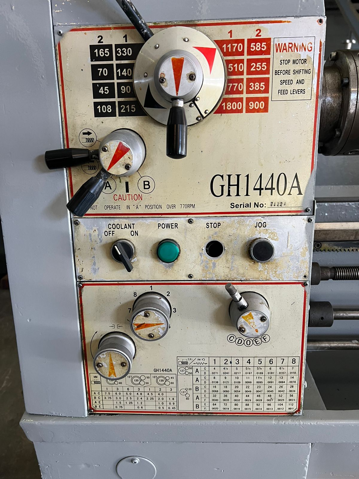 MP312-torno_precise_14x40,_8_de_volteo_sobre_carro_rosca_estandar_y_mm