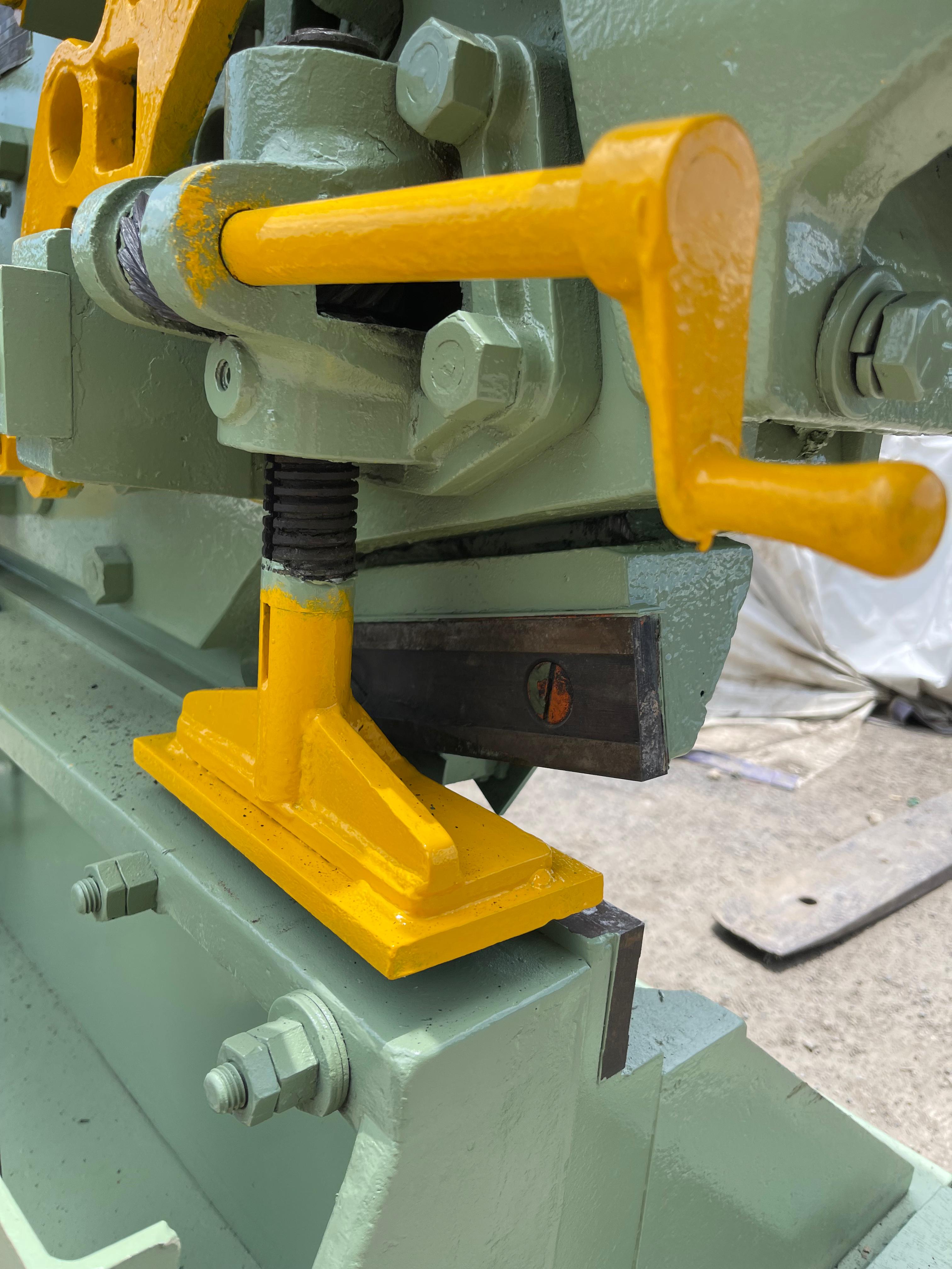 MP605-metalera_webb_steelworker