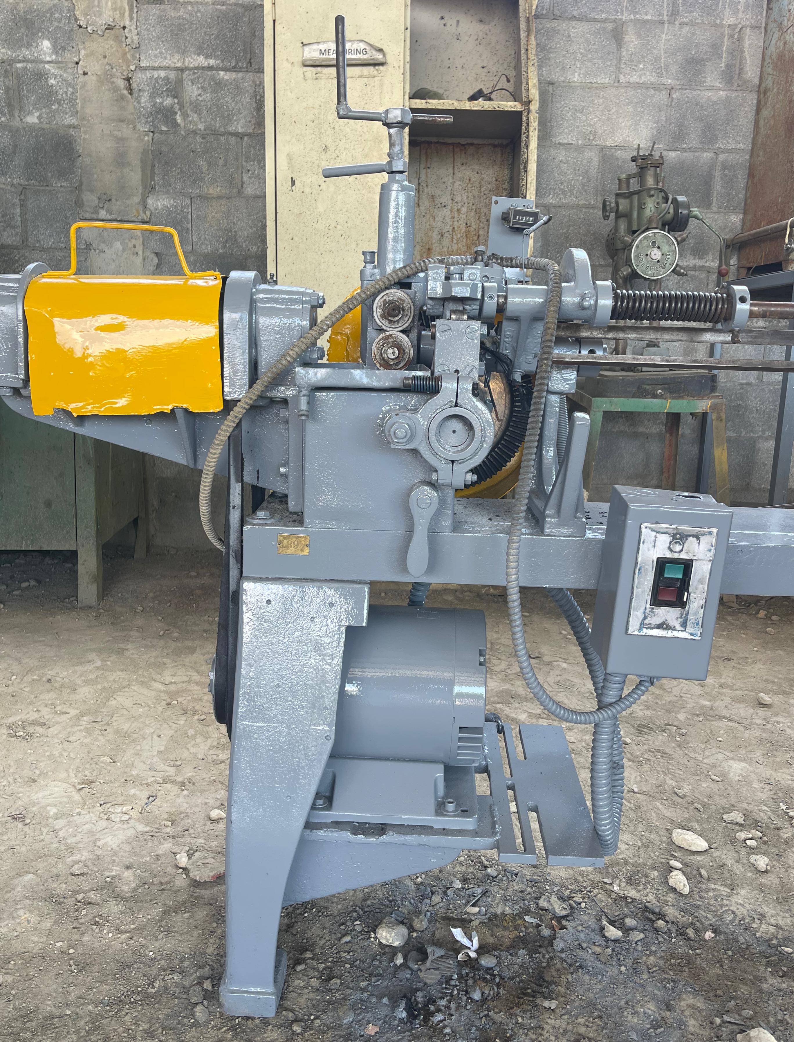 MP624-enderezador_de_alambre_horizontal_levis