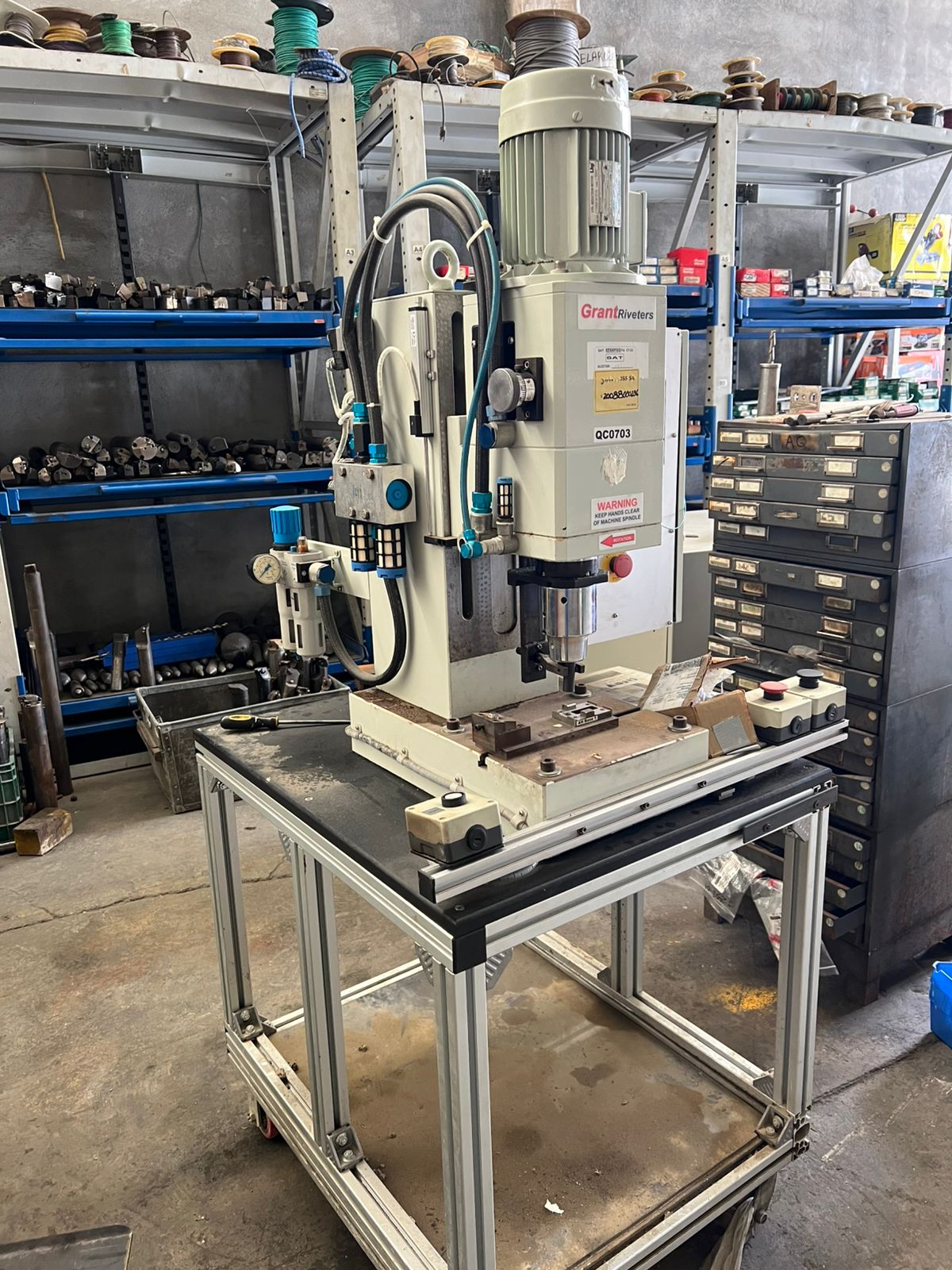 MP648-remachadora_orbital_grant_con_control_unitronix_v570_incluye_manual.