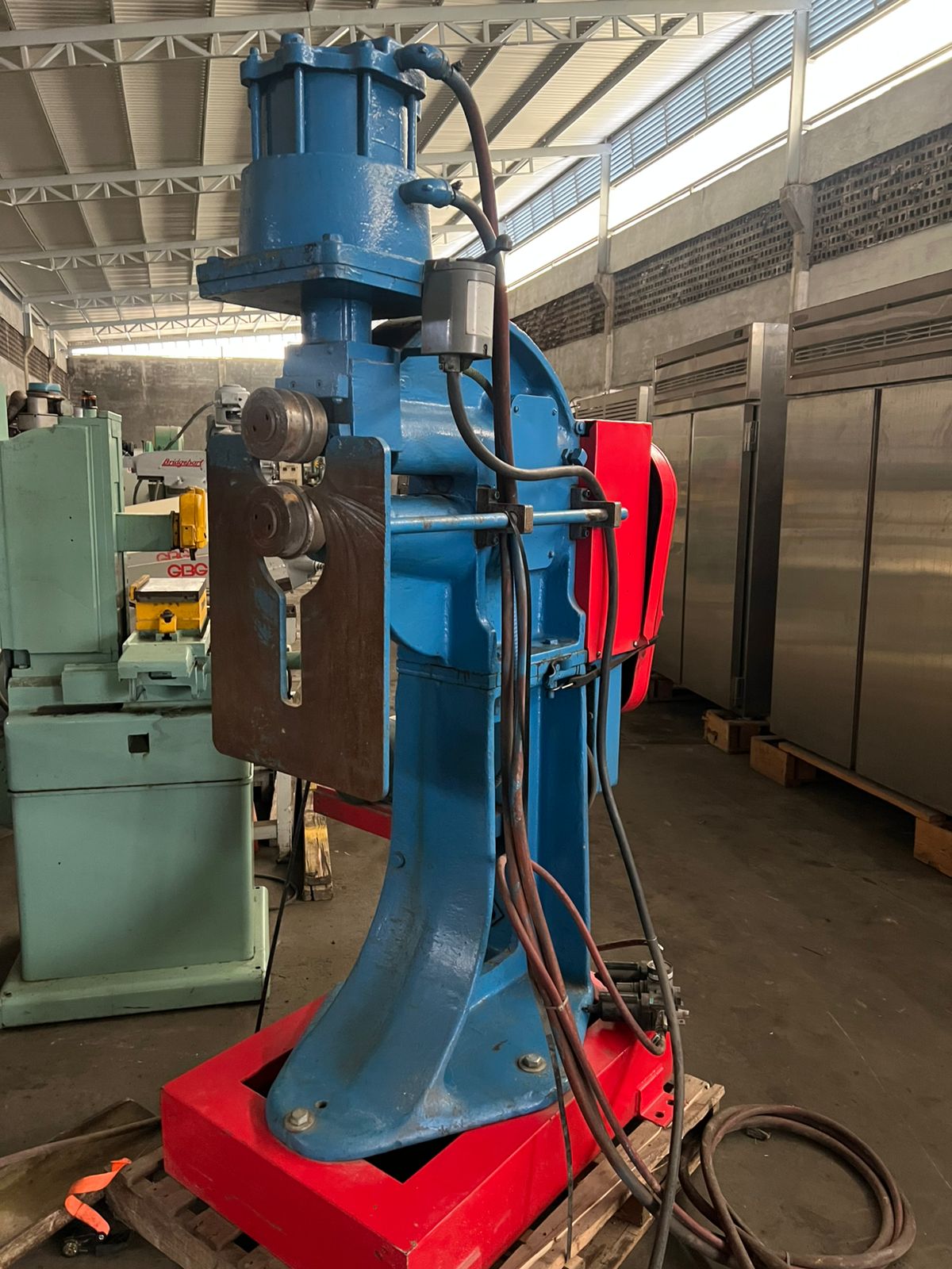 MP653-bordonadora_o_biseladora_de_lamina_ryerson