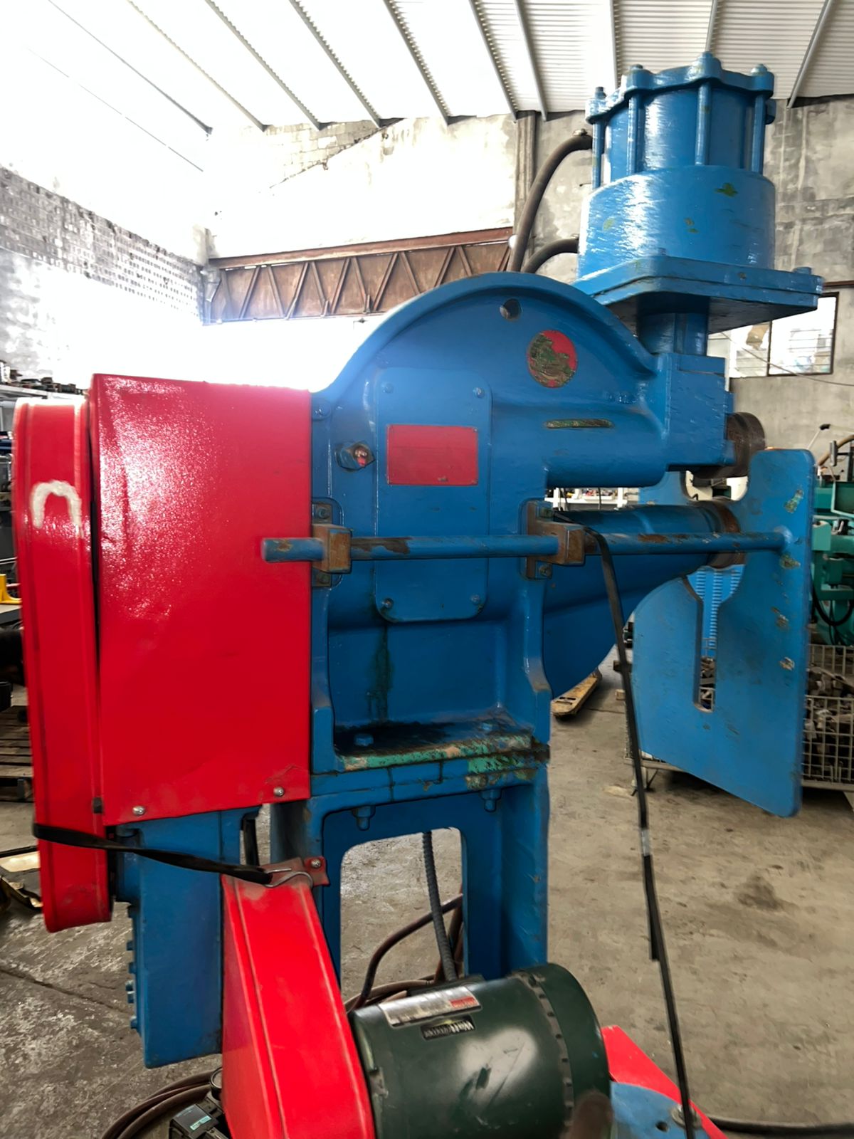 MP653-bordonadora_o_biseladora_de_lamina_ryerson