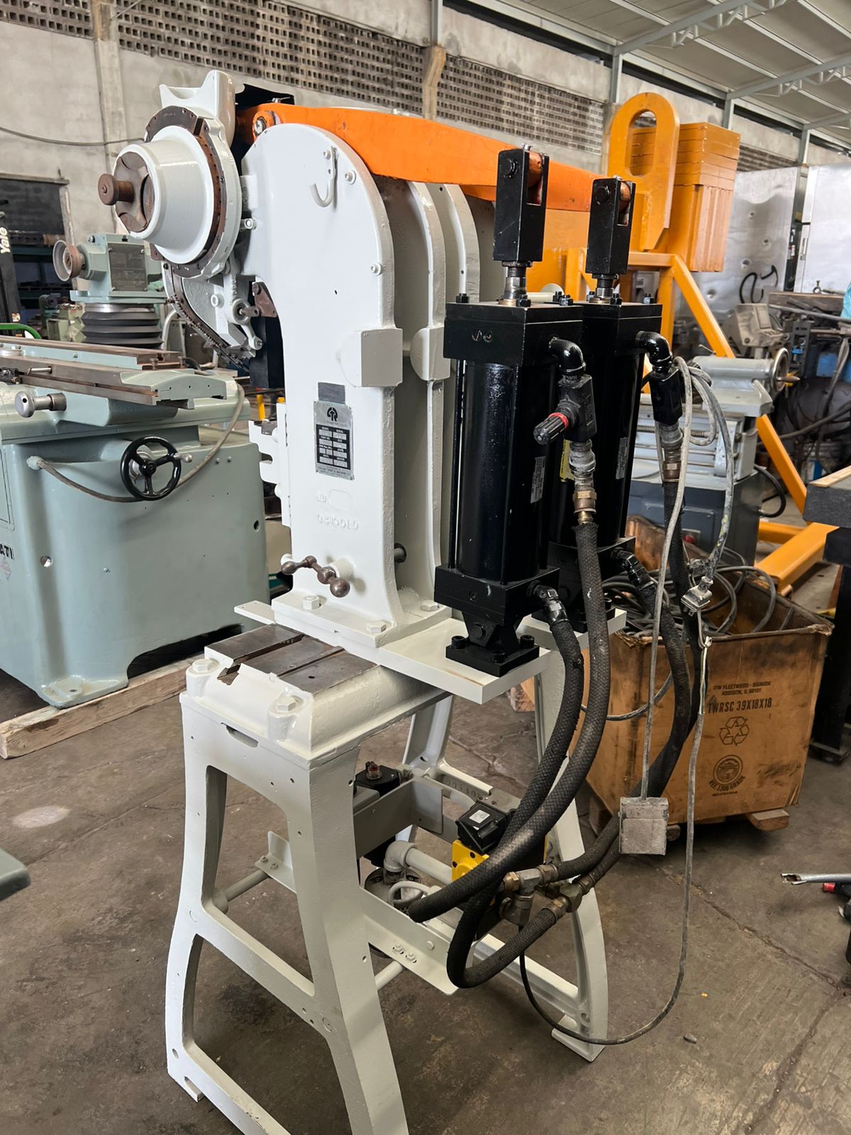 MP657-remachadora_doble_chicago_rivet