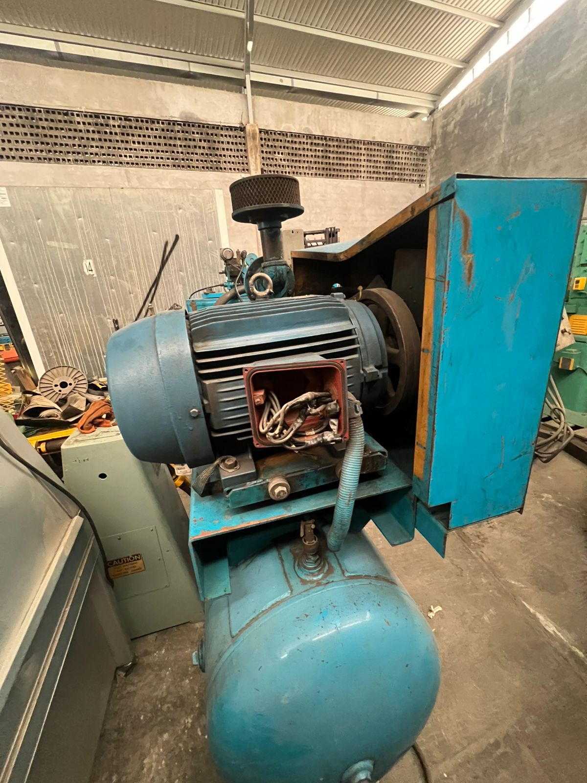 MP666-compresor_de_tornillo_le_roi_30hp