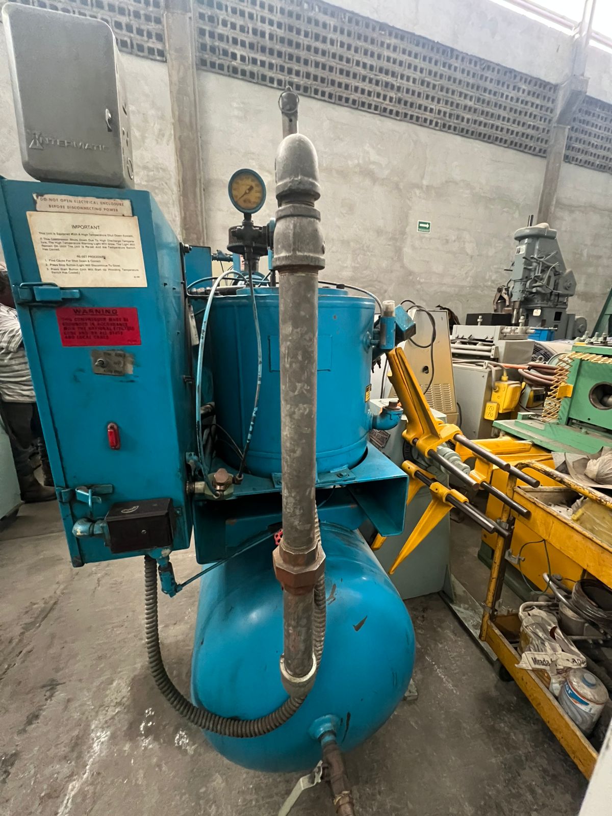 MP666-compresor_de_tornillo_le_roi_30hp