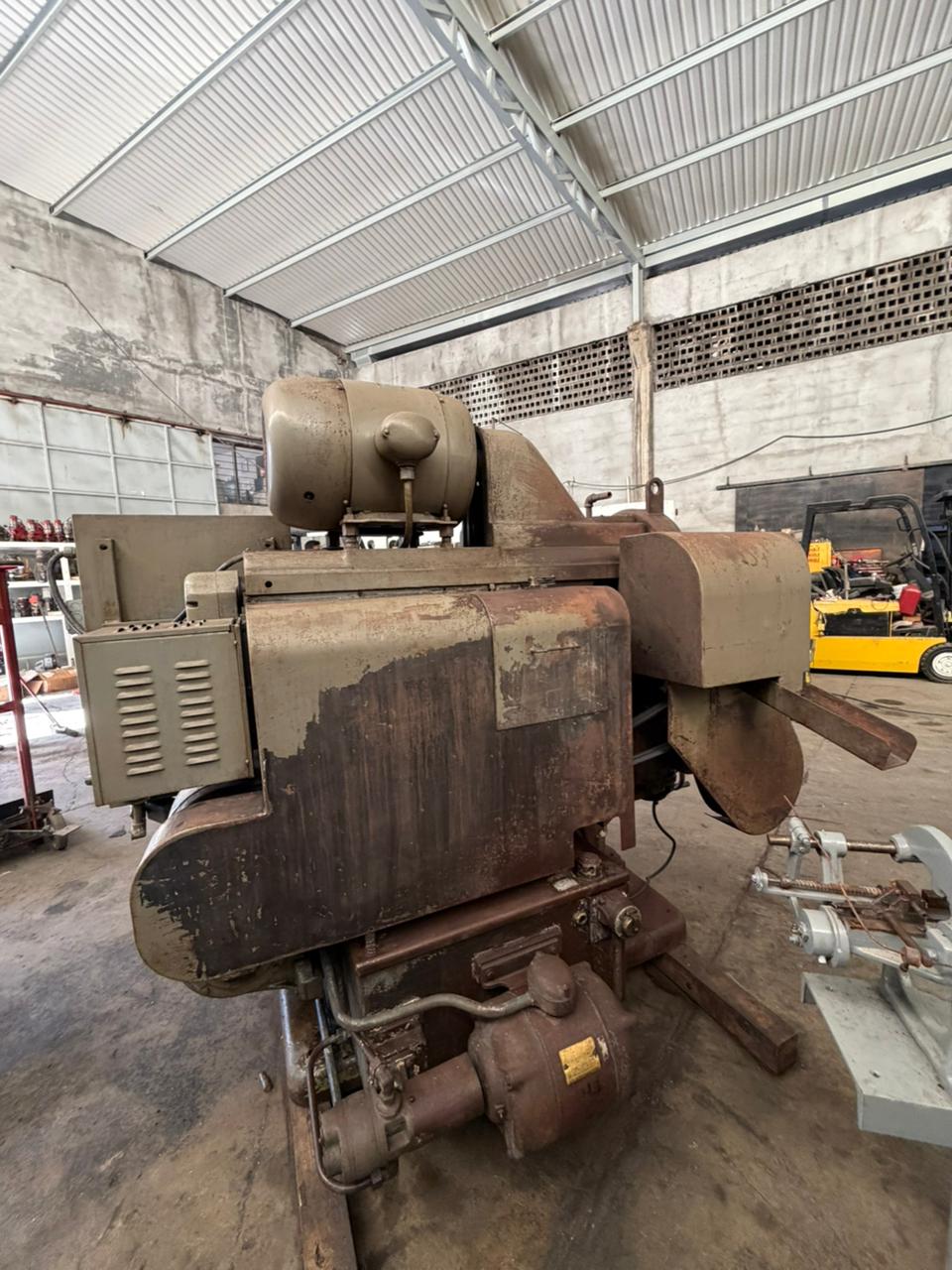 MP675-rectificadora_arter_17_de_mesa_magnetica