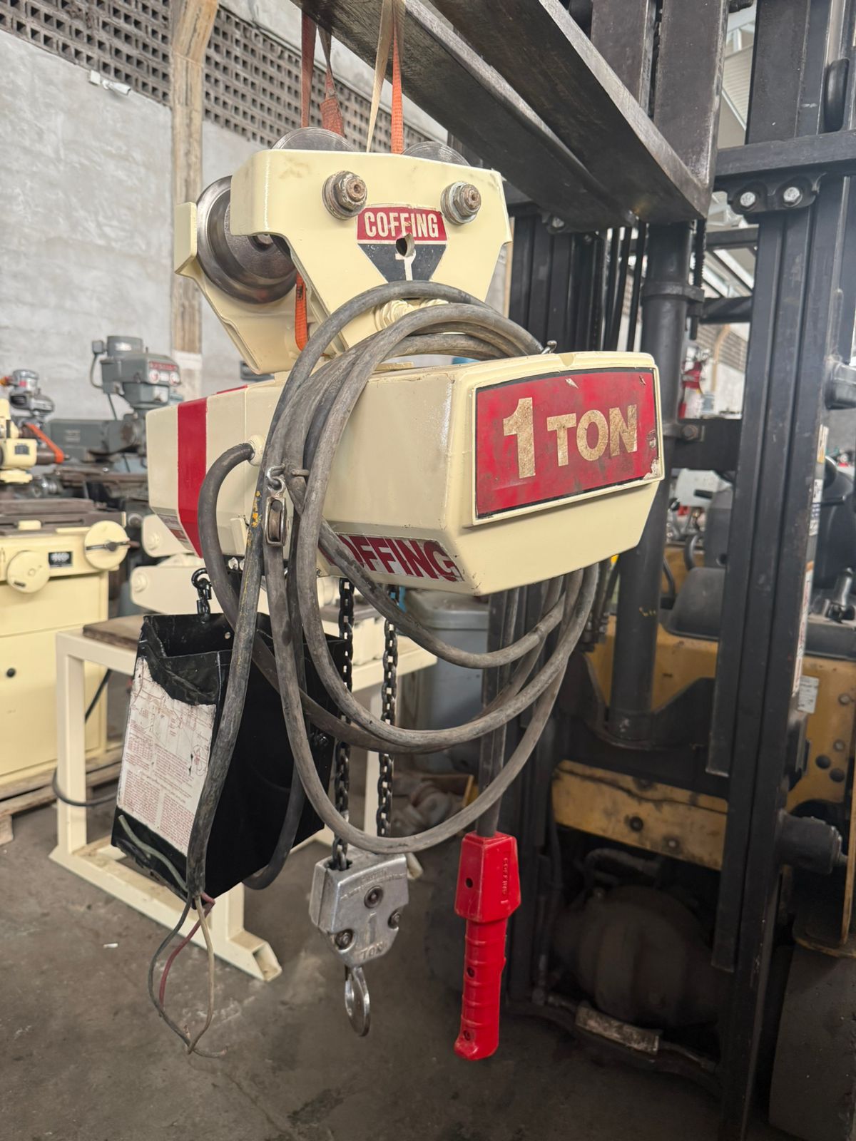 MP677-polipasto_de_cadena_1_tonelada