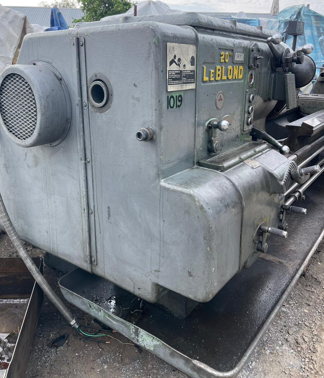 MP685-torno_le_blond_23_de_volteo,_entre_centros_95