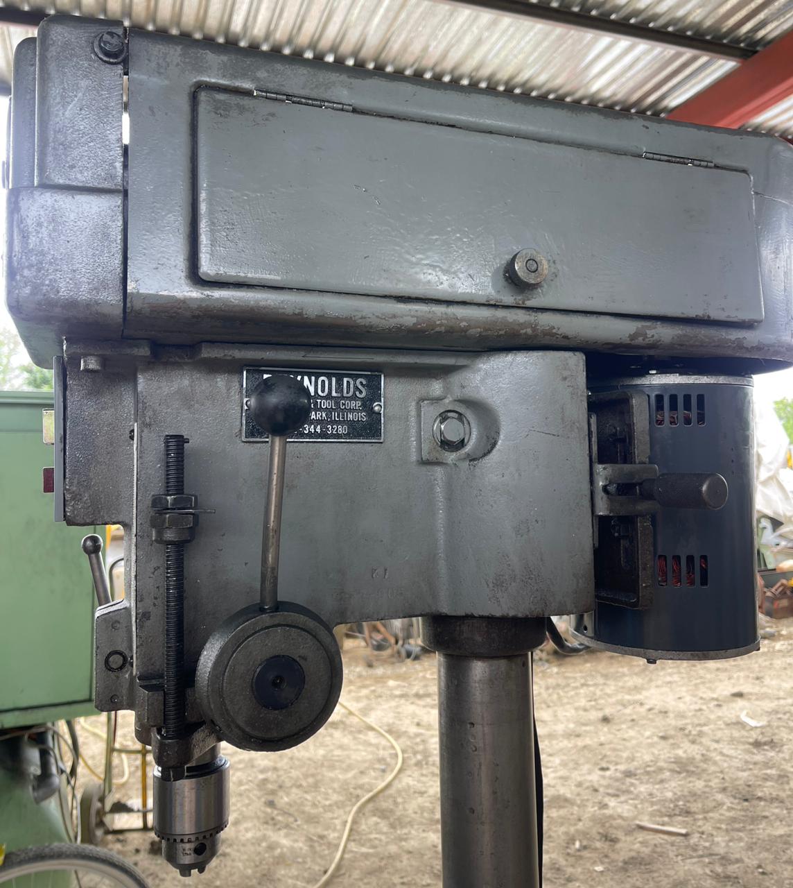 MP692-taladro_de_pedestal_clausing_