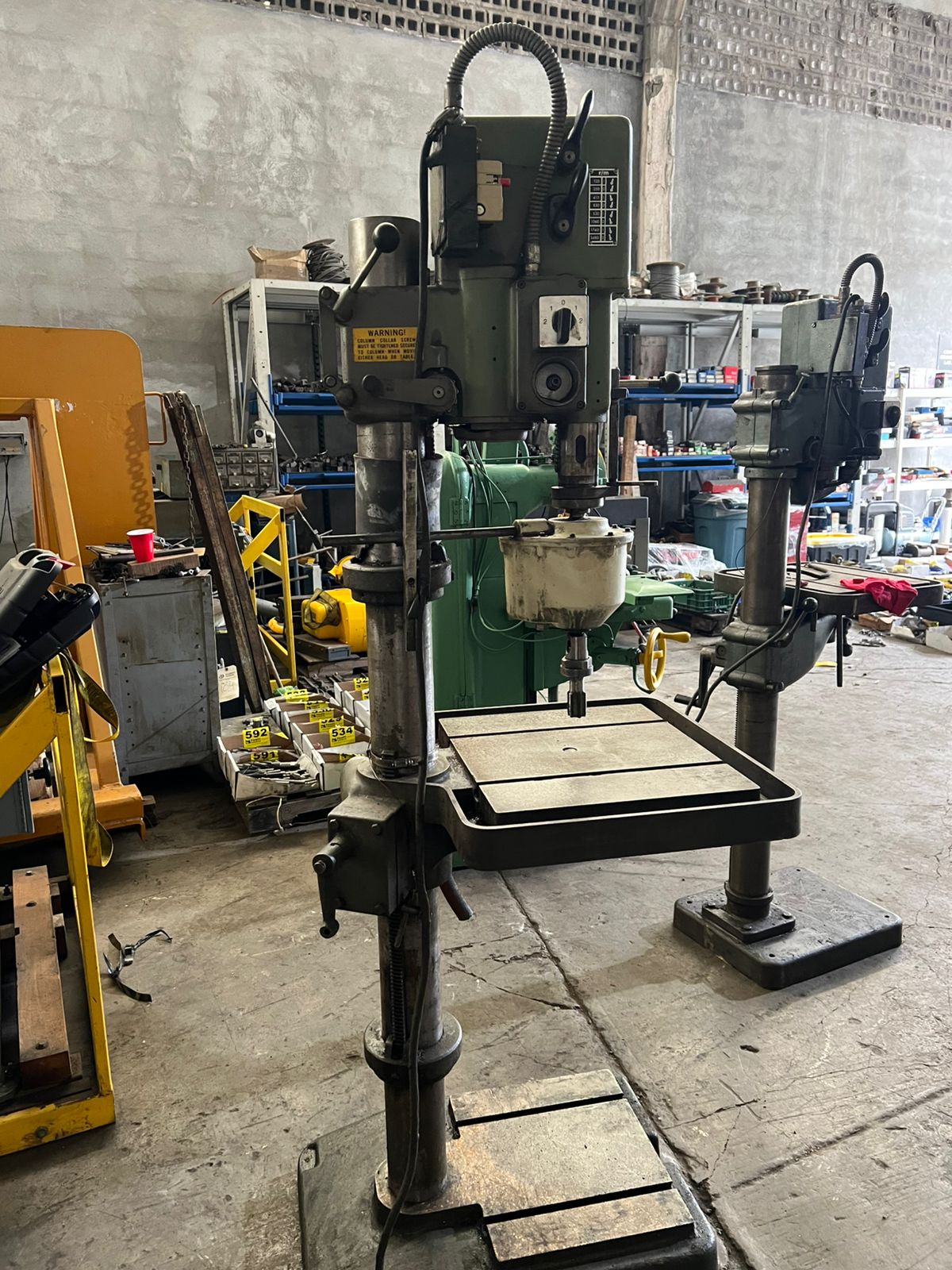 MP697-taladro_engranado_con_machuelador_no._4