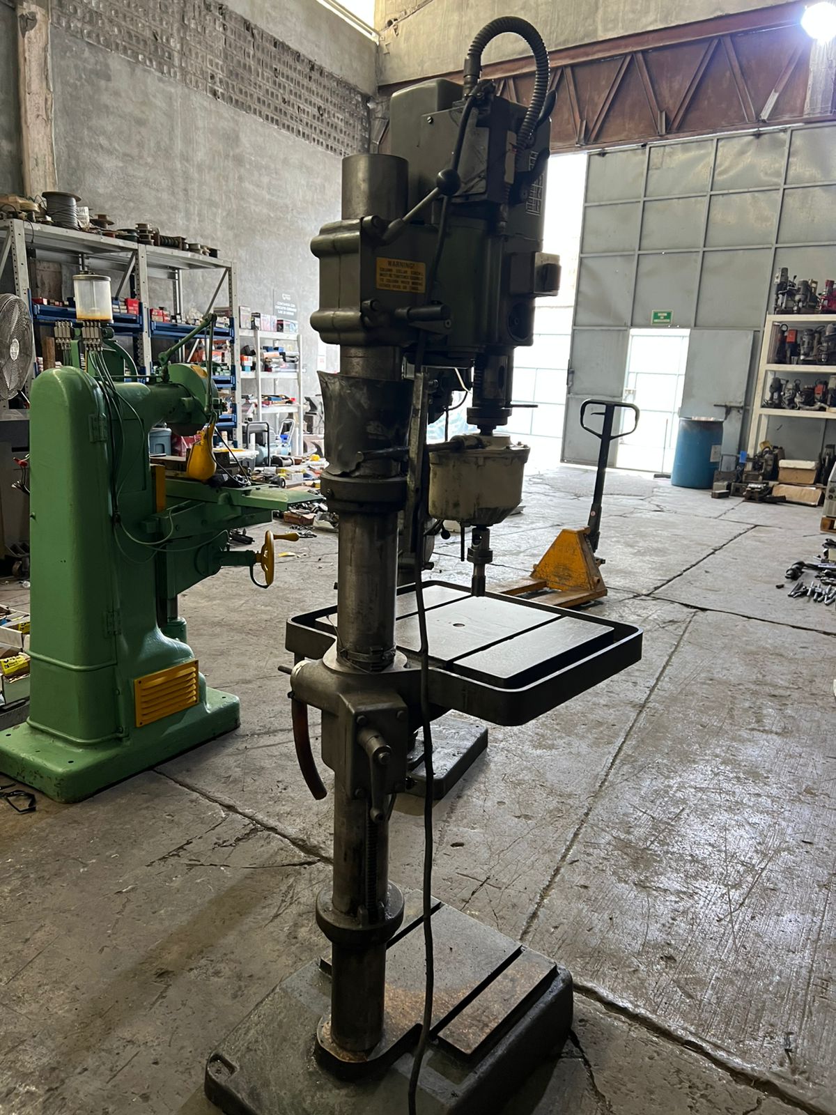 MP697-taladro_engranado_con_machuelador_no._4