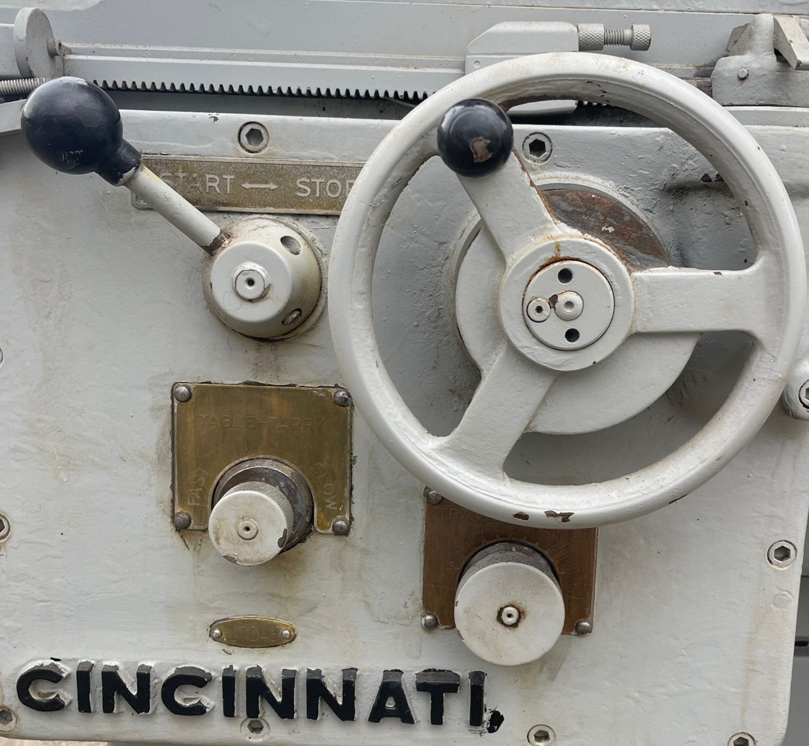 MP708-rectificadora_cincinnati_10x25