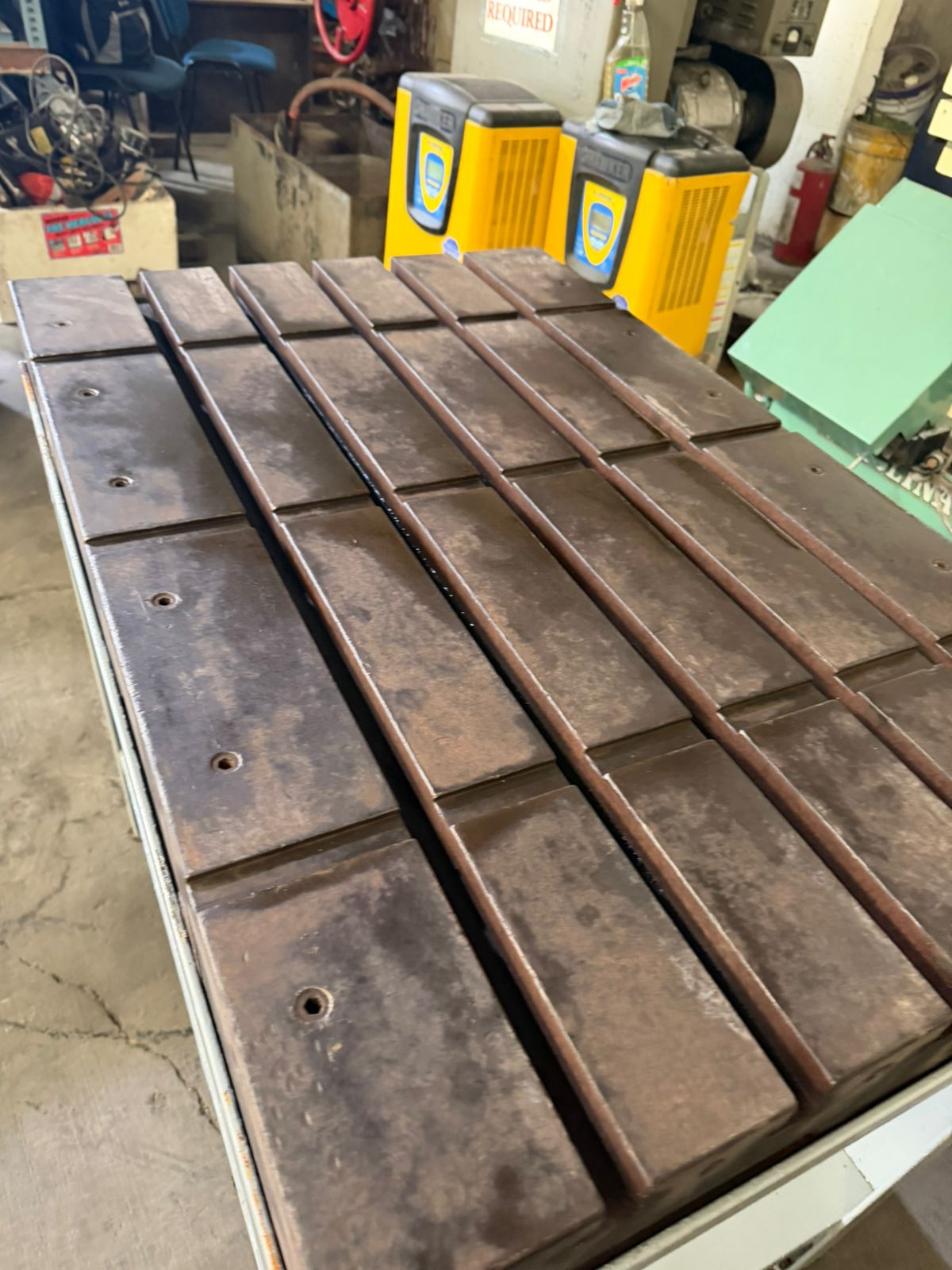 MP714-mesa_ranurada_de_trabajo__40x26x5