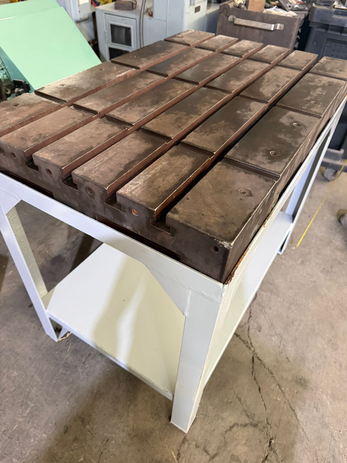 MP714-mesa_ranurada_de_trabajo__40x26x5